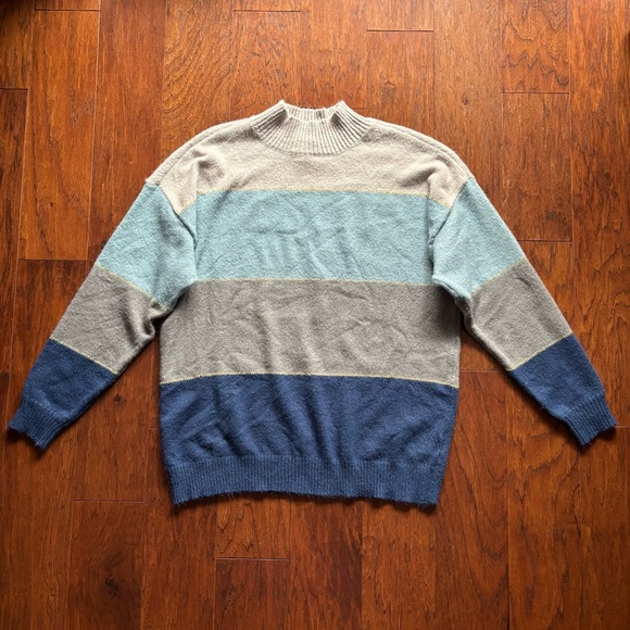 Halston Heritage Women's Striped Color Block Turtleneck Sweater | Size M - Picture 4 of 10